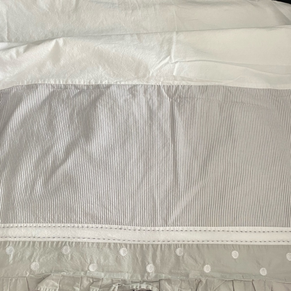 PBK Taylor Crib Skirt - Picture 3 of 3